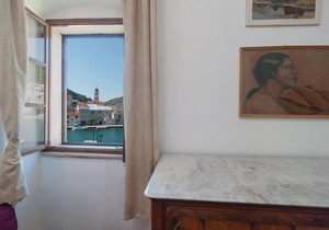 Nice apartment in Pucisca with WiFi