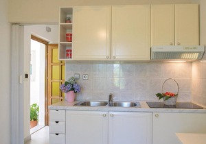 Nice apartment in Rabac with kitchen