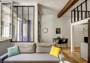 Nice apartment in the historic heart of Bordeaux