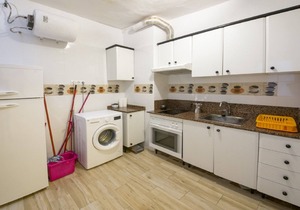 Nice apartment in the historic and commercial center of Reus.