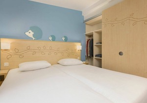 Nice apartment in villa for 6 people with pool, WIFI, TV and terrace