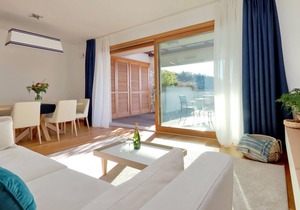 Nice apartment with sea view, located a few hundred meters from the sandy beach.