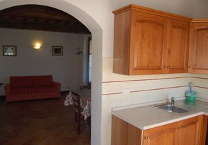 Nice apartment with pool, WIFI, TV, patio, pets allowed and parking, close to San Gimignano