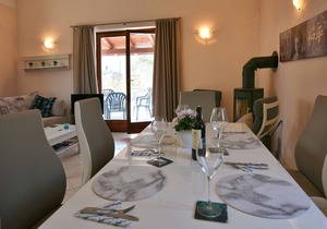 Nice holiday house with private pool and roofed terrace !