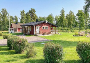 Nice home in ödeshög with WiFi