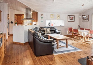 Nice home in Hadsund with sauna