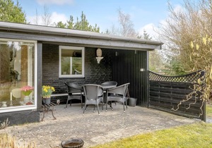 Nice home in Hals with WiFi