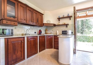 Nice home in Cisano sul Neva (SV)