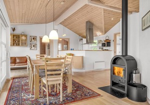 Nice home in Jerup with WiFi