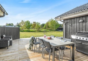 Nice home in Jerup with WiFi