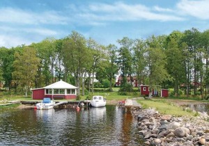 Nice home in Ljungby with 5 Bedrooms and WiFi