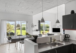 Nice home in Løkken with kitchen