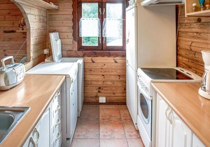 Nice home in Mscice with kitchen