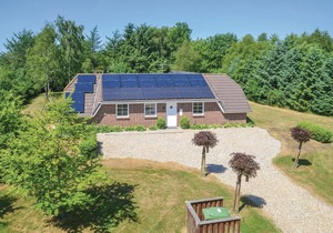 Nice home in Oksbøl with sauna