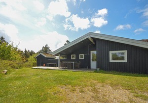 Nice home in Rømø with sauna