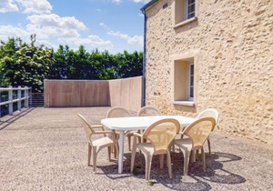 Nice home in Vaudoy-en-Brie with WiFi