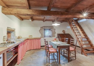 Nice home in Borgo Val di Taro PR