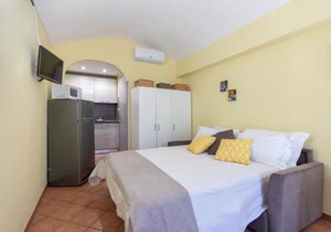 Nizza Studio Apartments by Wonderful Italy