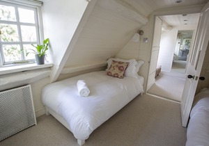 No.14, Stunning Holiday Cottage With Private Parking And All Rooms En-suite