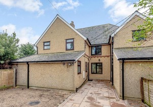 No 2 Downton Cottage