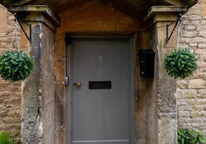 No.3 The Old Coach House is a stylish apartment in Blockley