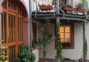 No. 7 turret apartment bathtub - country house Gräfendhron