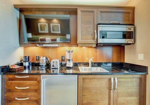 No Resort Fee ! Strip View Suite - Pools & Valet