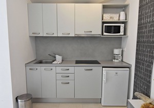 NOA2 Poreč-Tar apartment with pool, balcony, games room, Wi-Fi, barbeque