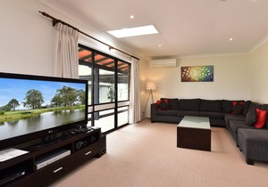 Nulkaba Escape, super central, walk to Zoo, short drive to Potters + Wineries