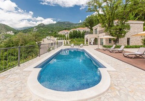 Oak Leaf Residence Villa 1