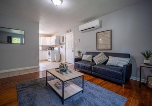 Oak Ridge Charmer Close To Windrock Park