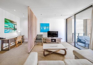 Oaks Redcliffe Mon Komo Suites
