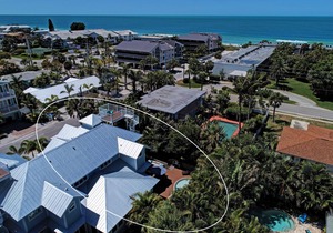 Oasis by the Beach Steps to the beach, beach gear, bikes, ping pong table, heated pool with spa, free highspeed WiFi