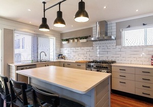 Oasis in Scarborough, 2min walk to beach,sleeps 8