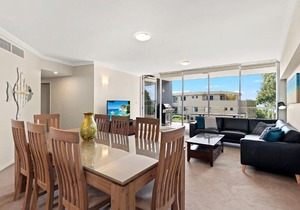 Oasis Unit 3 5 Laman Street