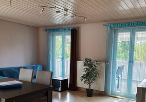 Obere Ferienwohnung, 35qm, Balkon, 1 Schlafzimmer, max. 4 PersonenObere Ferienwohnung