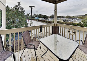 Ocean Bridge B14 2BR 2BA 2nd Row Condo near popular Shore Drive - Winter Rental Friendly