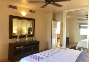 OCEAN FRONT VIEWS!!! Gated Develpment Beach Access and Walk to Everything!