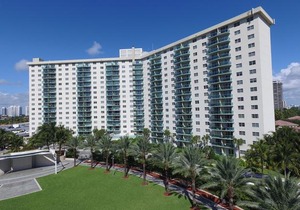 Ocean Reserve Piso 7