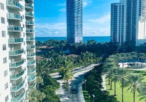 Ocean Reserve Piso 7 STR-310