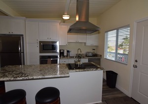 OCEAN VIEW, 1BR, OUTSTANDING LOCATION F