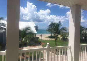 Ocean View , steps from the private beach 2 Bedroom Condo Up to 6 guests