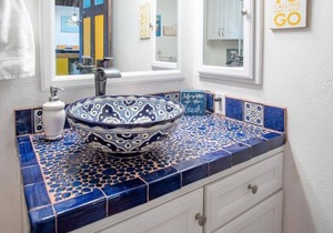 Ocean-view escape with pool & hot tub access