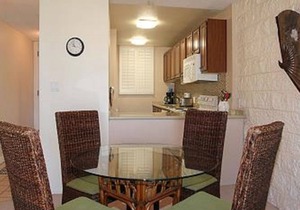 Ocean View KAN316 - Maui Condo in Quiet Beachfront Resort—Great Views & Value