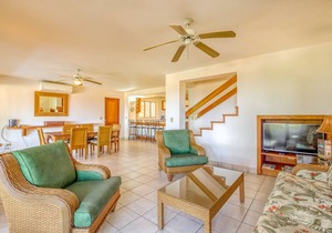 Ocean view resort villa, shared pool and beach access