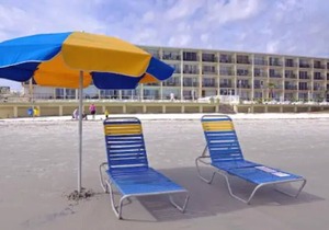 Ocean View Studio! Best Location on the Beach!