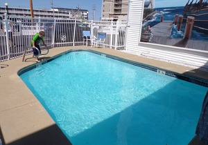 Ocean view with a shared pool. apt7