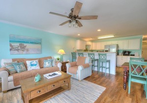 Ocean Walk 8201 - 3 Bdrm/2.5 Bath Ocean View Condo-POOL&Elevator-Sleeps8
