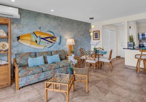 Oceanfront 1bd ground level condo plantation style