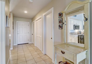 Oceanfront 2 Bedroom/2 Bath Windsong